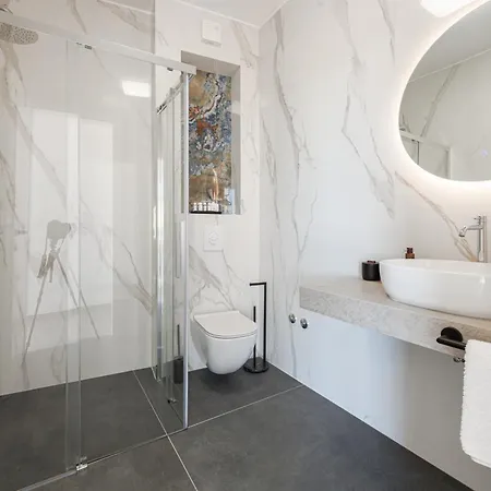 Palazzo Marinavi Villa *