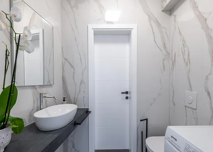 Palazzo Marinavi * Orasac