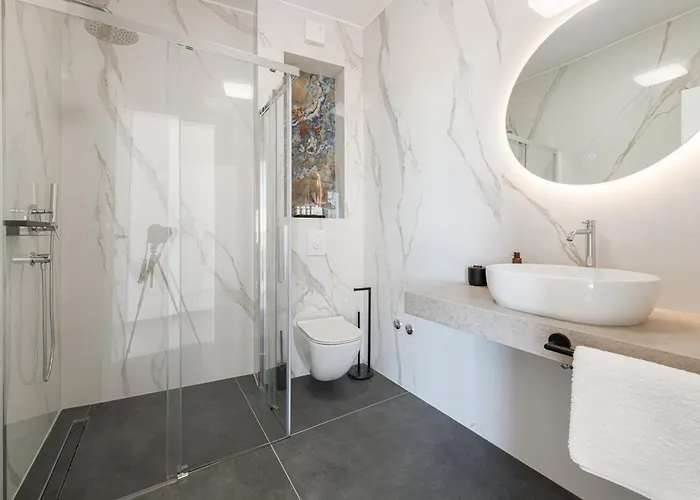 Palazzo Marinavi 别墅 *